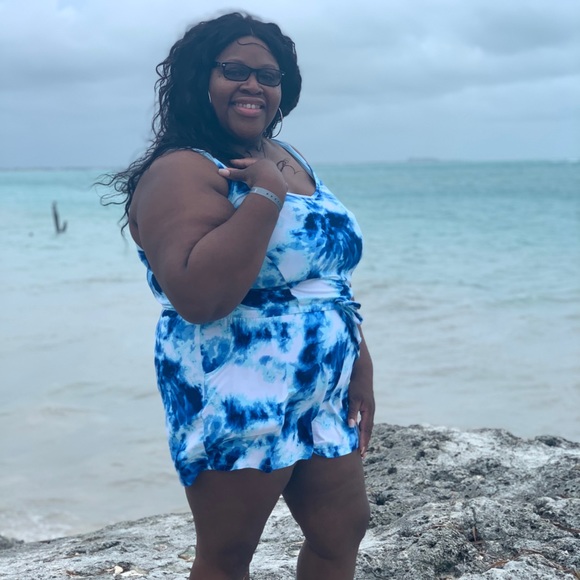 Romper - Picture 3 of 4